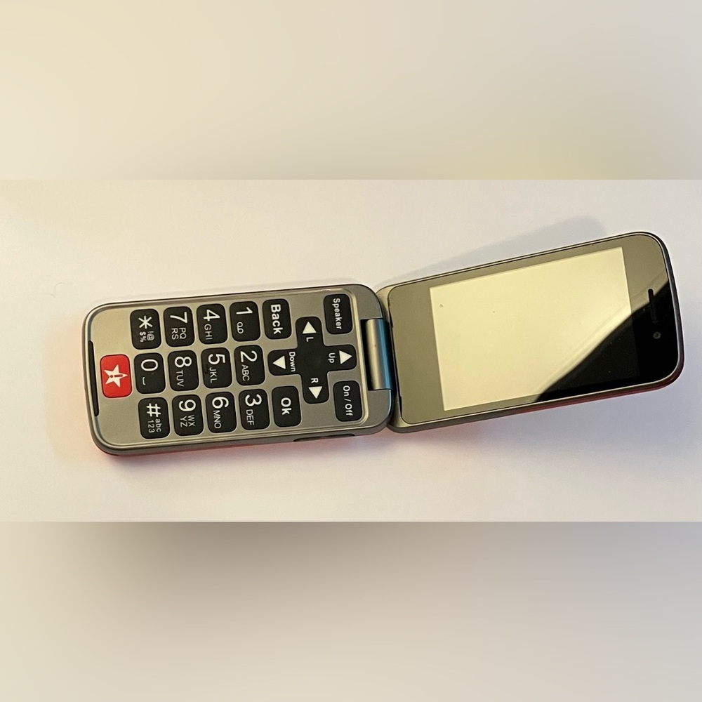 Compact Flip Phone with Large Buttons - Black